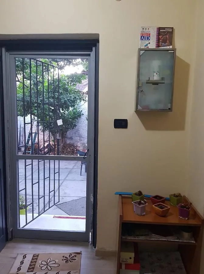 Casa vacanze Centrally Located Lemon House Tirana